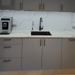 keramiskās darba virsmas (sinterētais akmens)