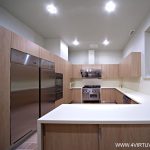 Virtuves darba virsma bez redzamām šuvēm (Corian)