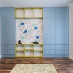 Skapis ar veramām durvīm​